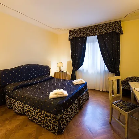 Hotel Relais Dell'olmo 4*