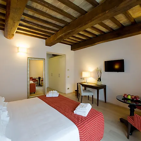 호텔 Relais Dell'olmo 4*