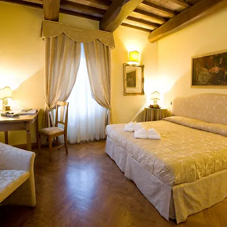 Отель Relais Dell'olmo 4*