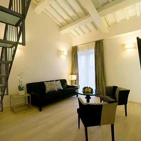 Отель Relais Dell'olmo 4*