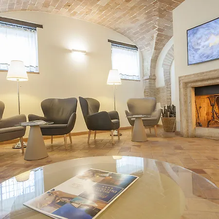 Relais Dell'olmo 4* Перуджа