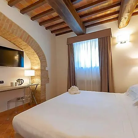 Relais Dell'olmo 4*