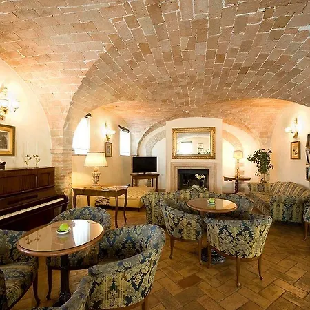Hotel Relais Dell'olmo 4*