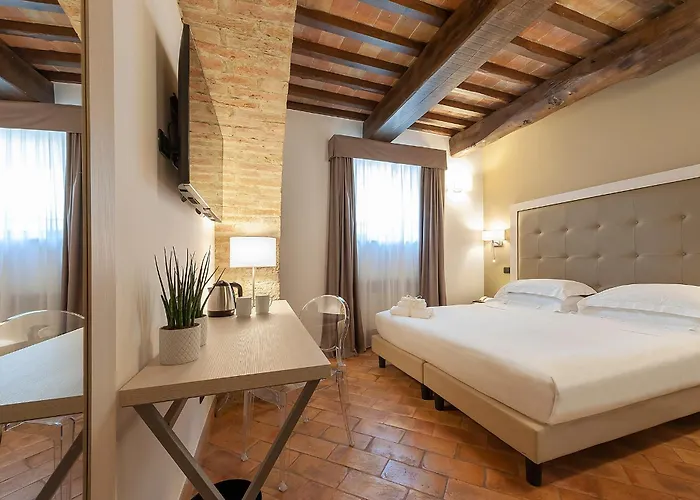 Hotel Relais Dell'olmo 4*