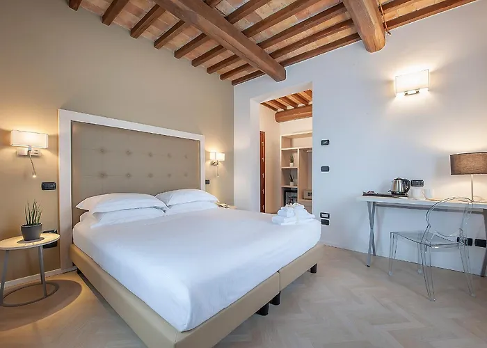 فندق Relais Dell'olmo 4*