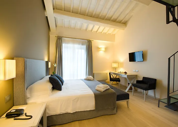 Relais Dell'olmo فندق